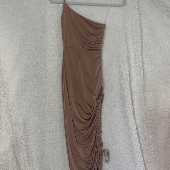 Dress - Picture 4 of 5